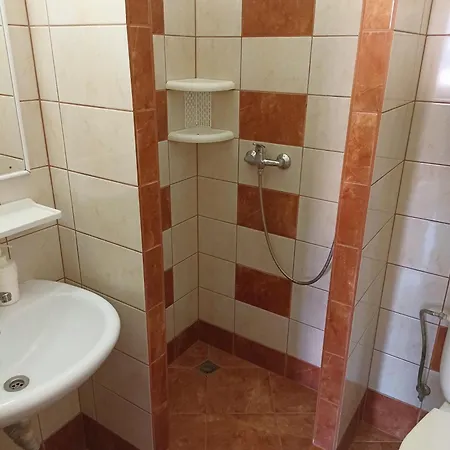 Abturist Penzión pre hostí Sturovo
